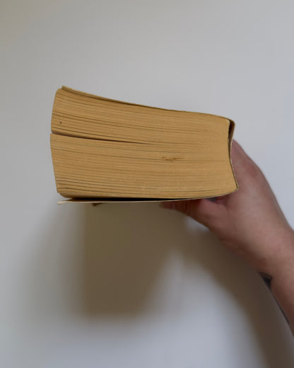 A Clash of Kings (A Song of Ice and Fire, Book 2) by George RR Martin (Used)