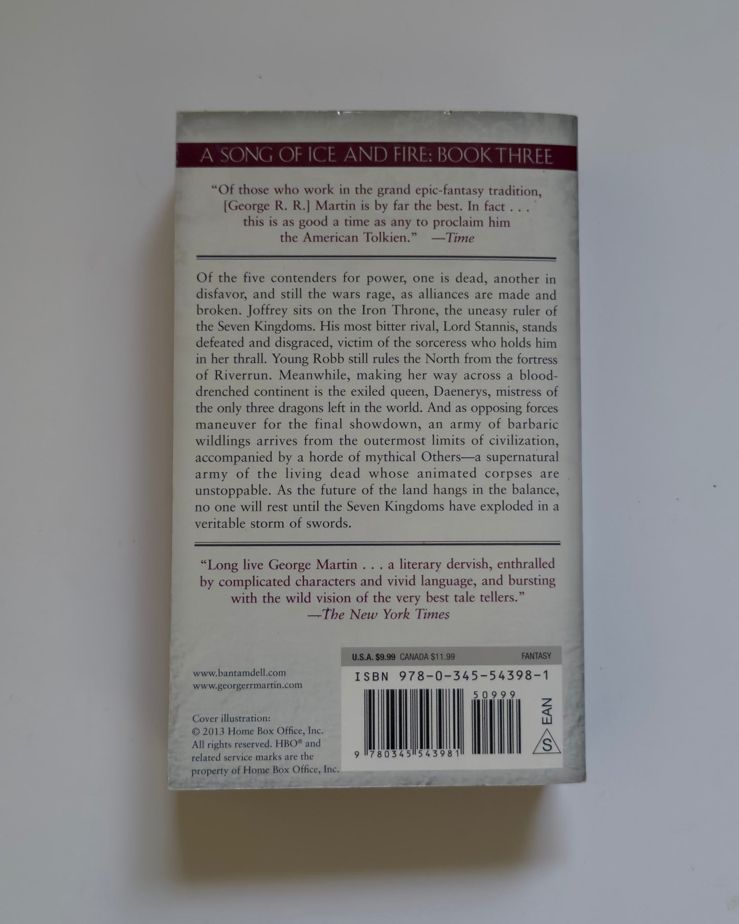 A Storm of Swords (HBO Tie-in Edition): A Song of Ice and Fire: Book Three by George RR Martin (Used)