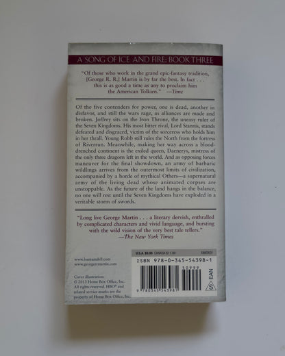 A Storm of Swords (HBO Tie-in Edition): A Song of Ice and Fire: Book Three by George RR Martin (Used)