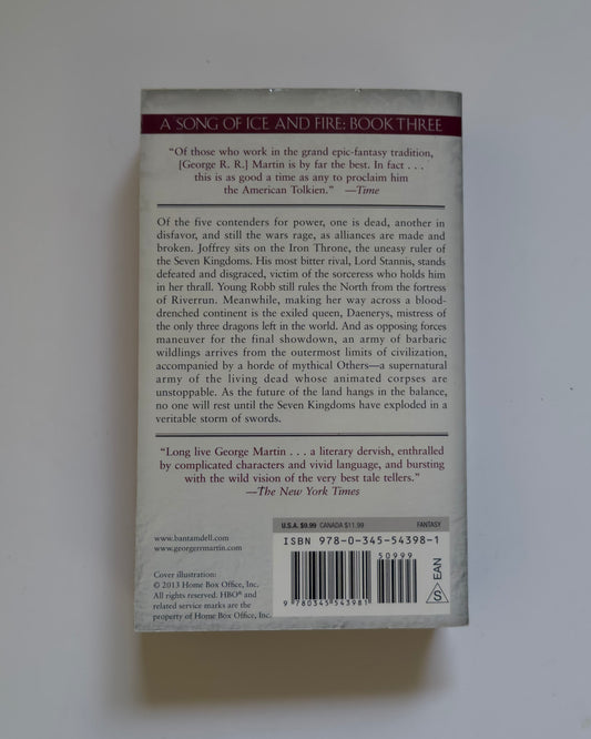 A Storm of Swords (HBO Tie-in Edition): A Song of Ice and Fire: Book Three by George RR Martin (Used)